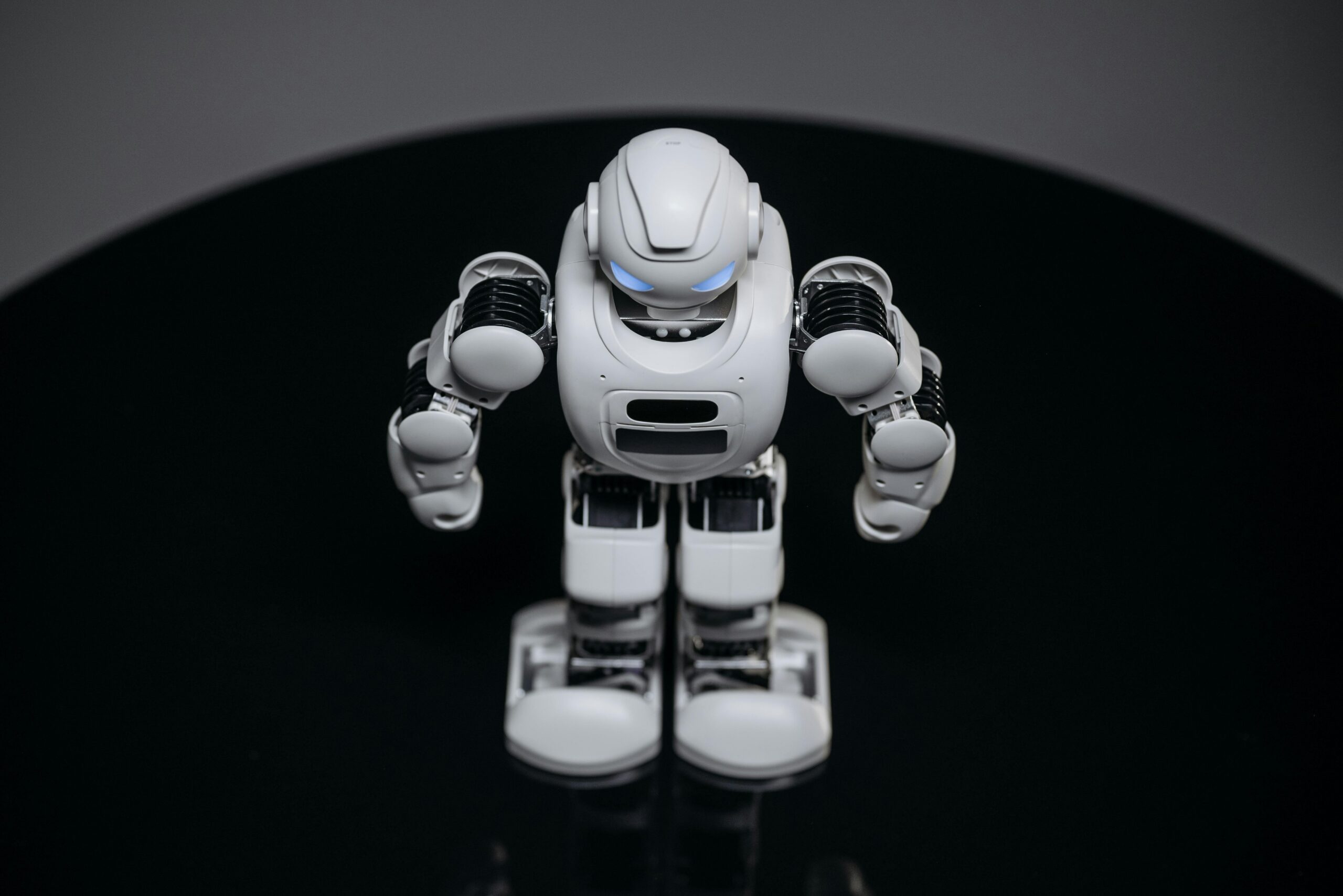 VC Bets On Building Humanoids, Sci-Fi Becomes Reality