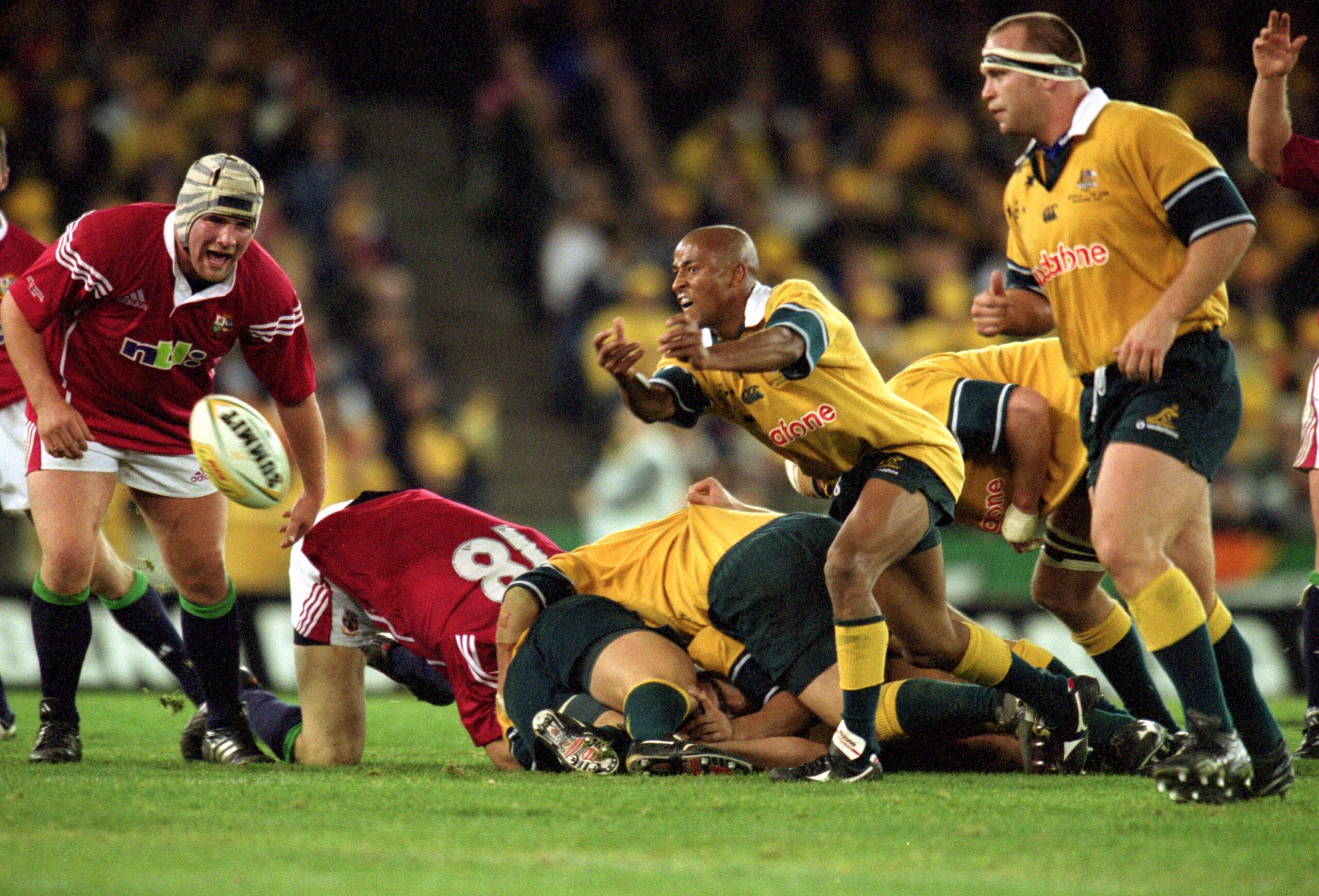 ACT Brumbies recall 2004 Glory ahead of another grand Final showdown