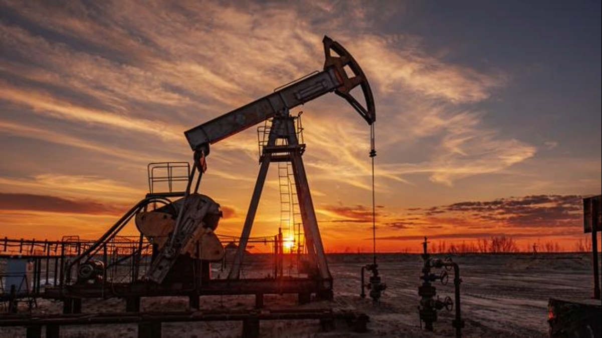 Soaring Diesel Costs Hit U.S. School Budgets Amid Iran War