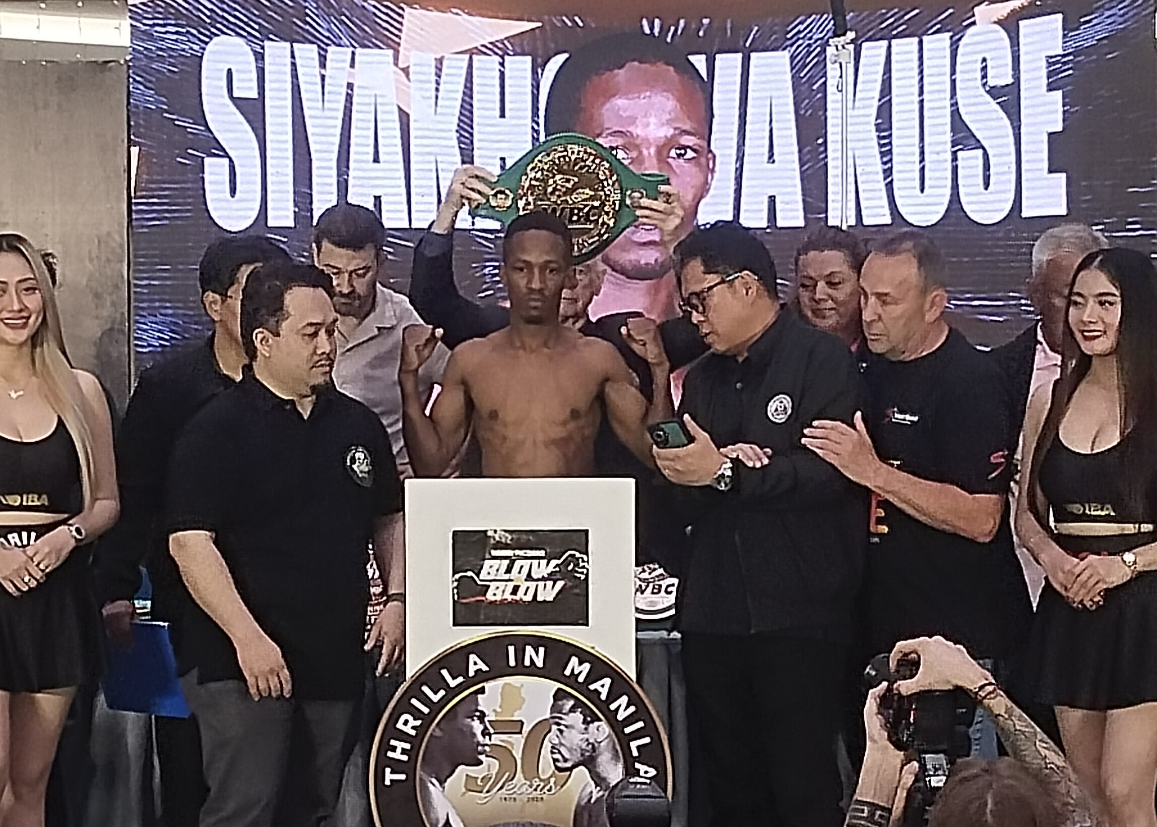 Siyakholwa Kuse defended his #WBC World minimumweight title with a unanimous decision over Filipino challenger Melvin Jerusalem on Saturday night.