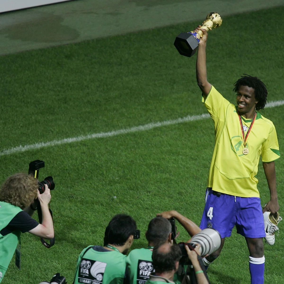 Roque Junior Says Brazil Are Not World Cup Favorites, Urges Neymar To Provide Positive Leadership