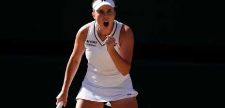 Linda Noskova survives late scare to beat Muchova and win maiden Wimbledon title