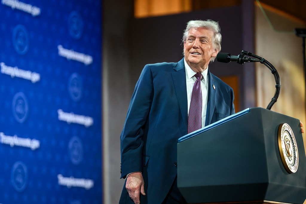 Trump Questions Fed Building Renovation in Truth Social Post