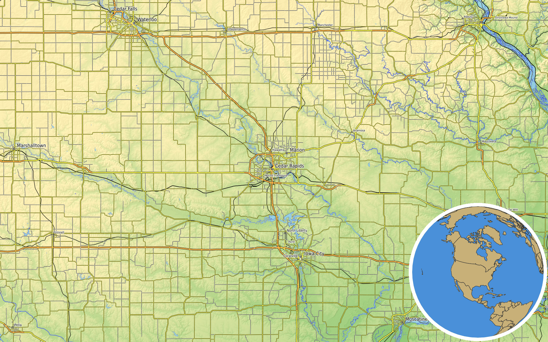 OpenTopoMap / Natural Earth - Cedar Rapids, Iowa